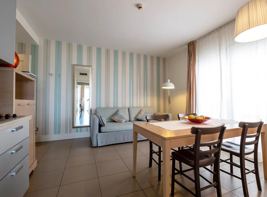 Le Rose Suite