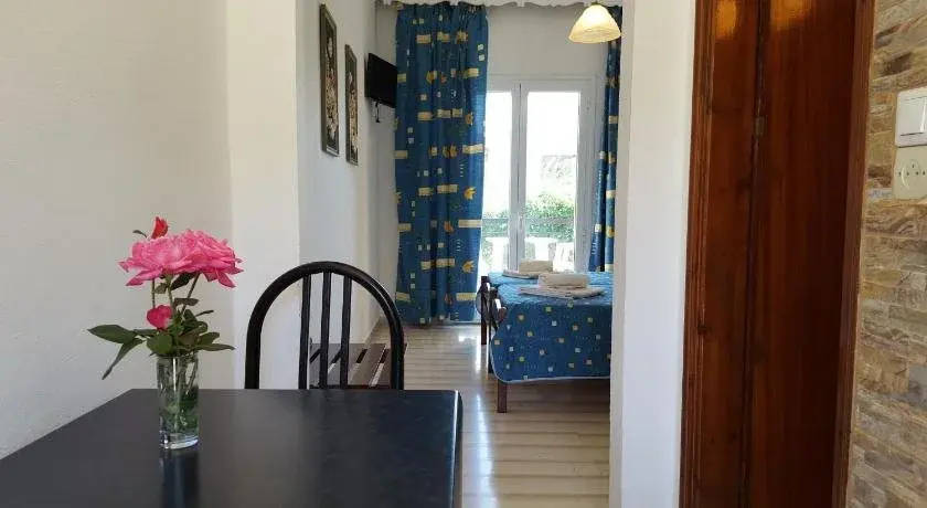 Dimitra Apartments