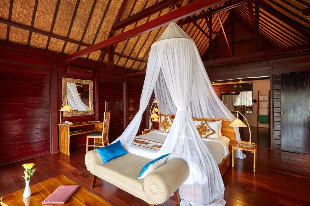 Kupu Kupu Phangan Beach Villas & Spa