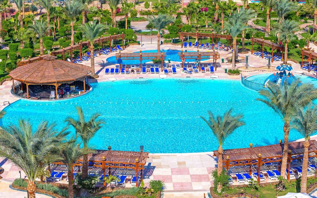 Hawaii Riviera Club Aqua Park