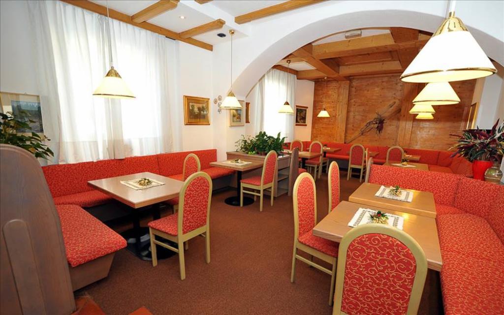 5denní zájezd s dopravou, polopenzí a skipasem v ceně – hotel Capitani