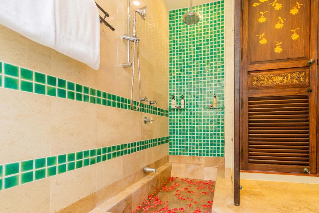 Anavana Beach Resort (Ex. Poppies Samui)