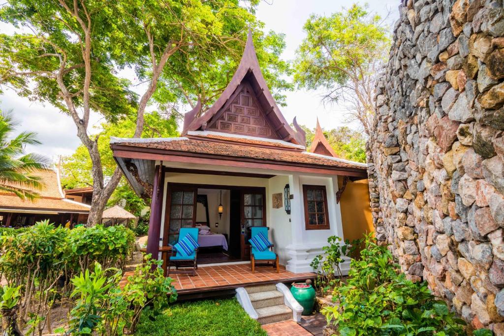 Anavana Beach Resort (Ex. Poppies Samui)