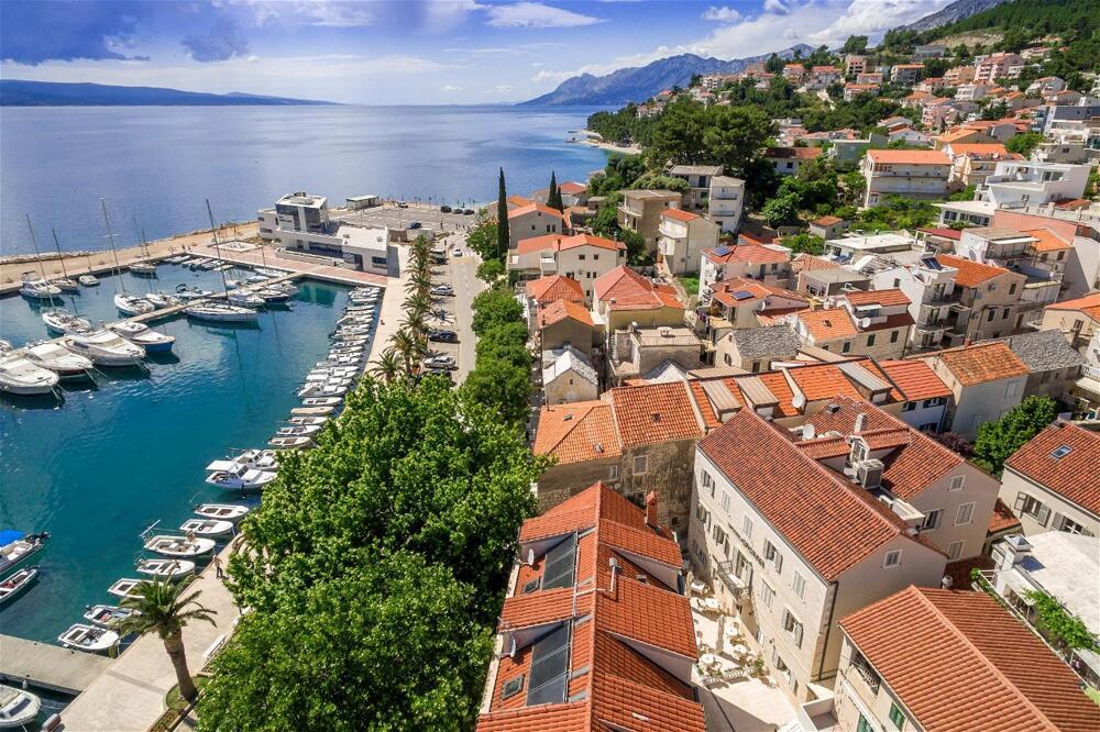 Hotel Croatia 2027
