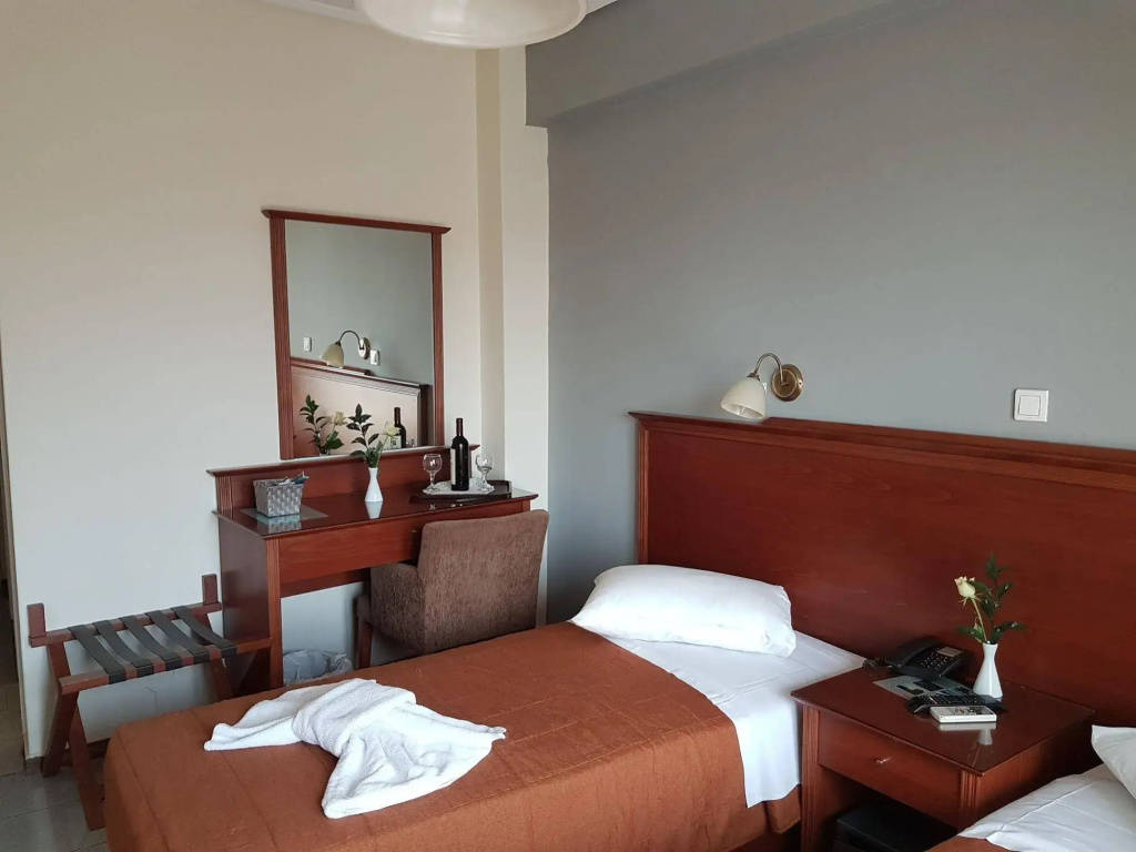Apollo Hotel