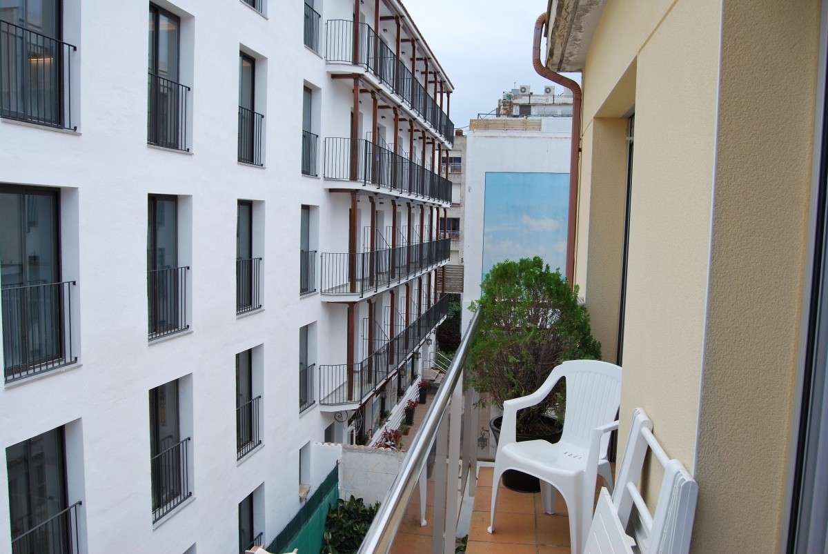 Neptuno Apartments