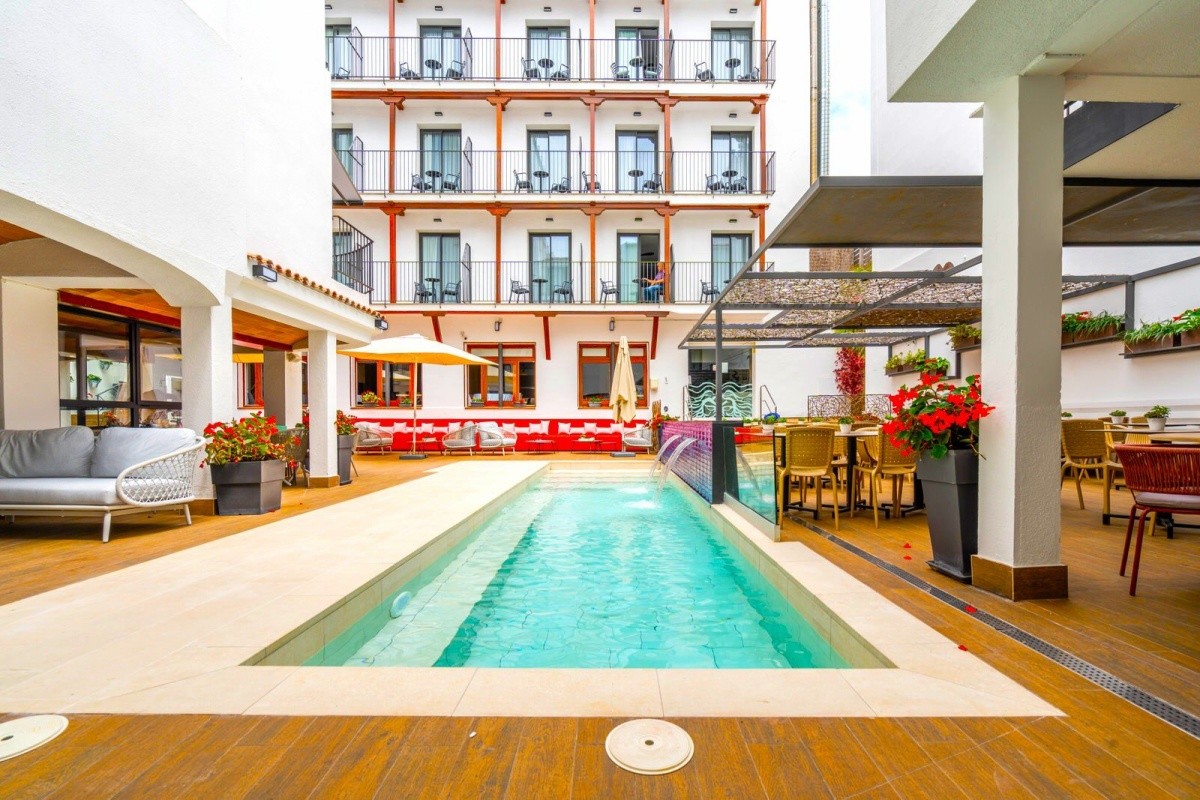 Neptuno Apartments