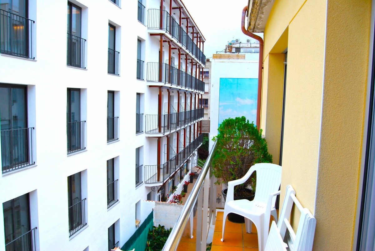 Neptuno Apartments