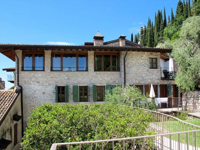 Borgo Clear Dawn