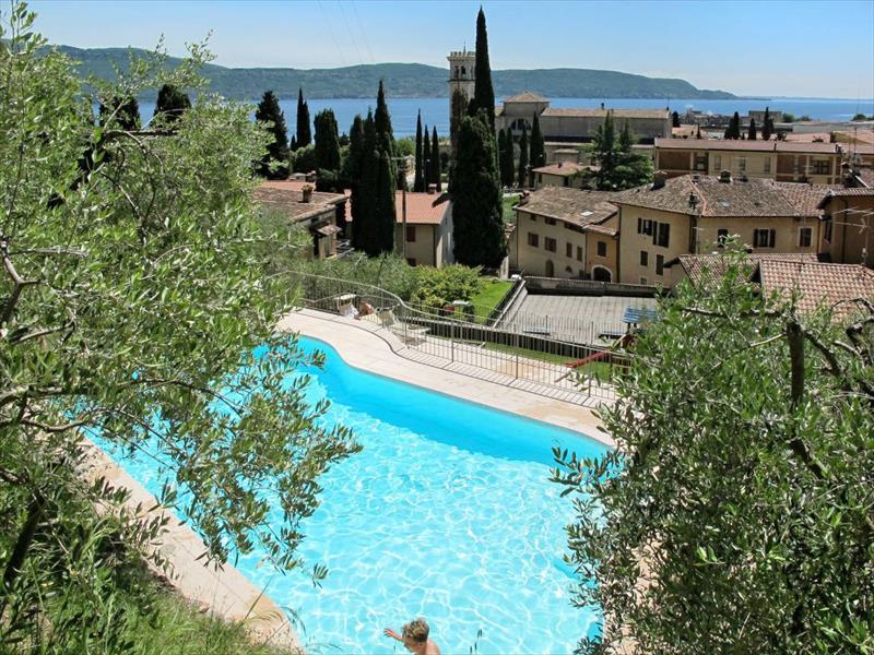 Borgo Clear Dawn
