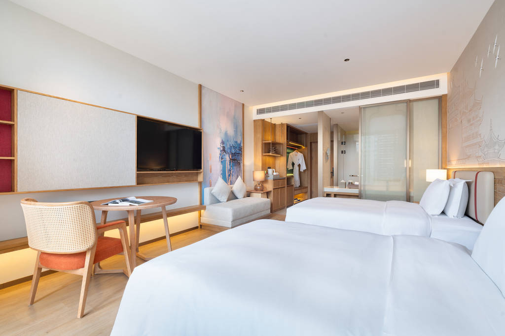 Sanya Chudao Hongbin Holiday