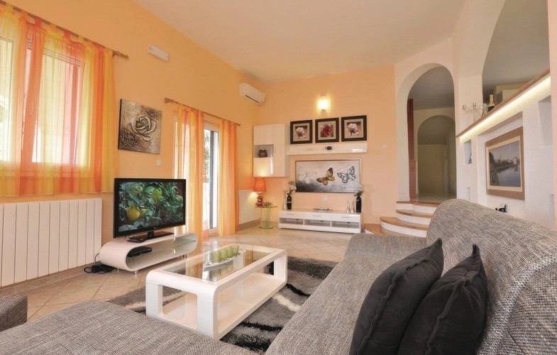 Villa Ana