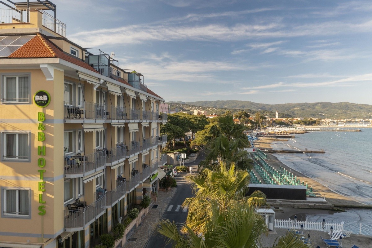 Diano Marina Palace