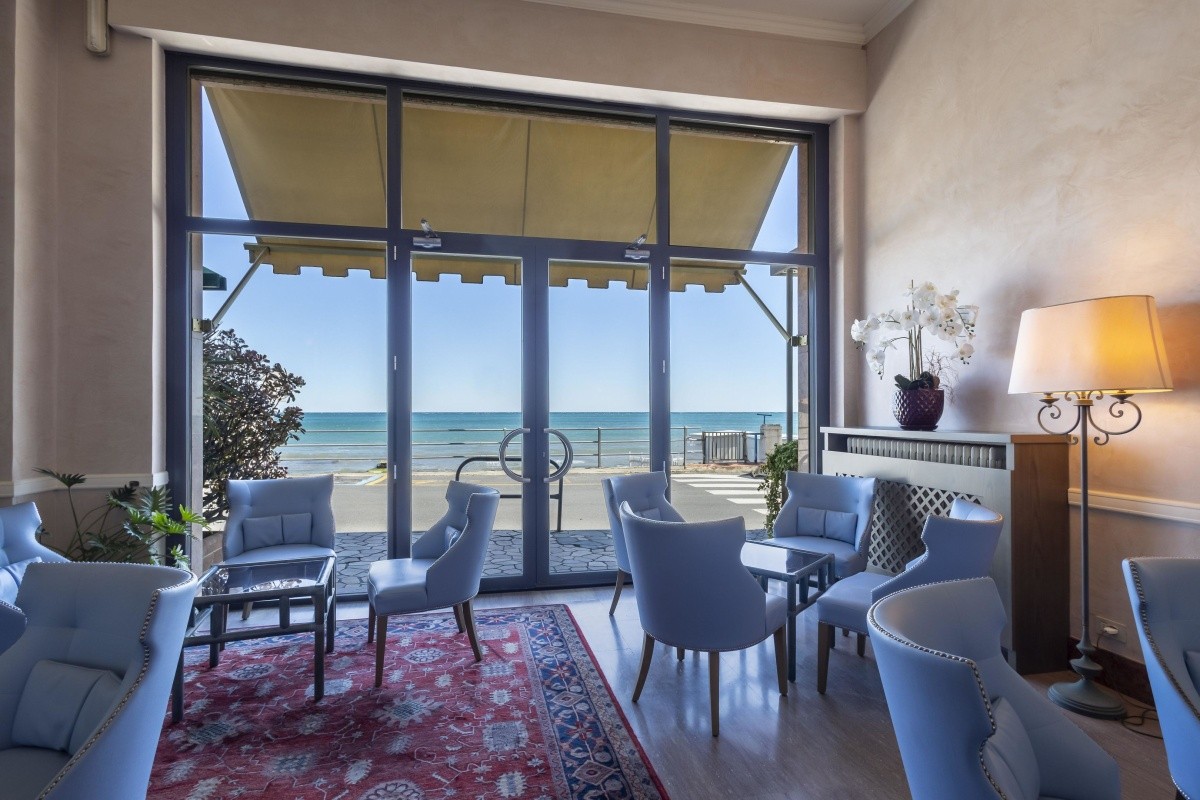 Diano Marina Palace