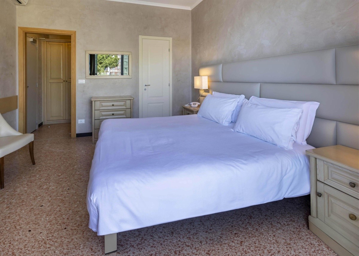 Diano Marina Palace