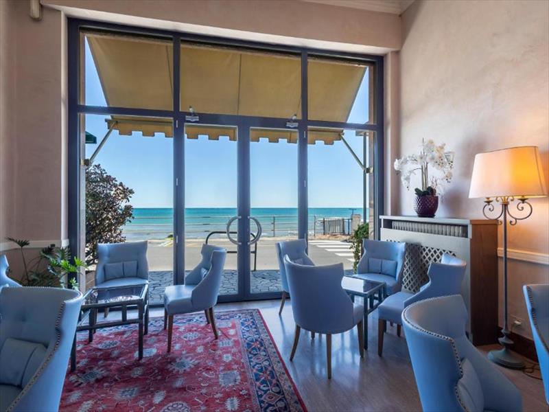Diano Marina Palace