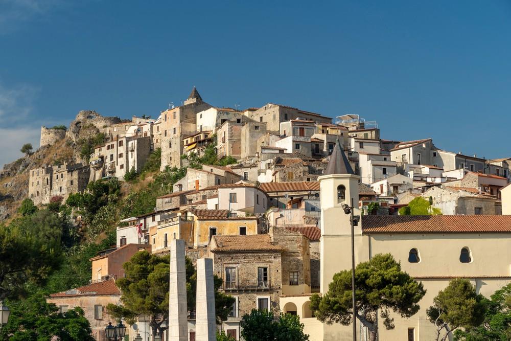 Apulie, Kalábrie a ostrov Stromboli