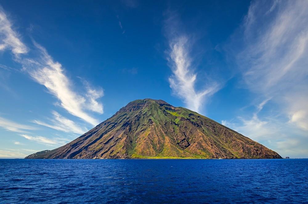 Apulie, Kalábrie a ostrov Stromboli