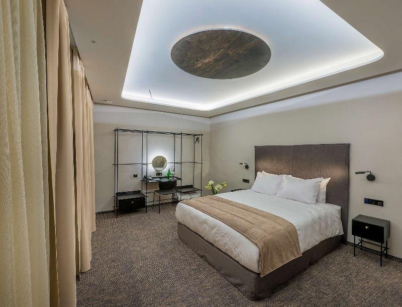 Artagonist Hotel