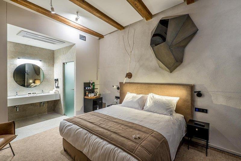 Artagonist Hotel