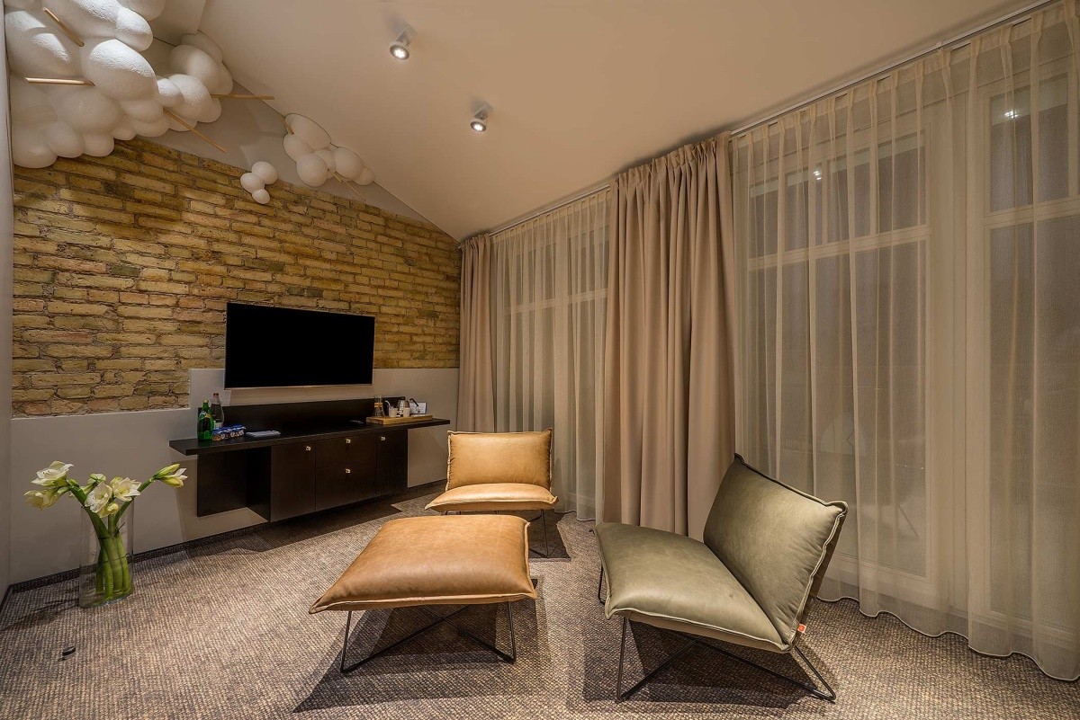 Artagonist Hotel