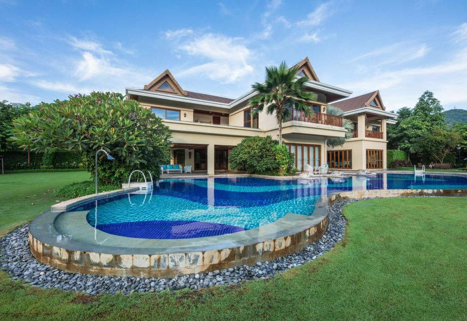 Sanya Ocean Sonic Banling Hotspring Resort