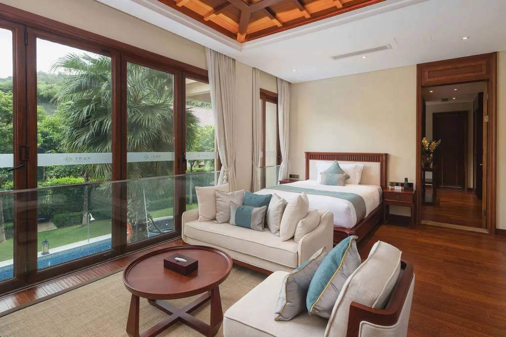 Sanya Ocean Sonic Banling Hotspring Resort