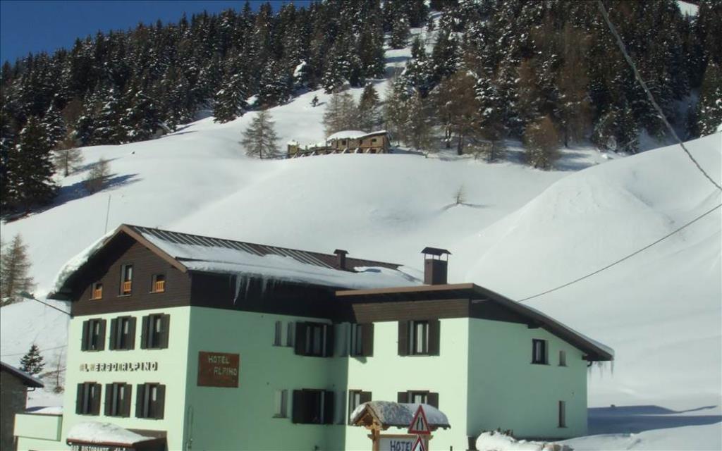 5denní zájezd (denní přejezd) s dopravou, polopenzí a skipasem v ceně – chalet Alpino