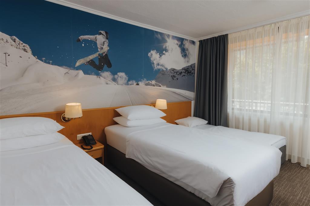 Hotel Kompas (se skipasem)