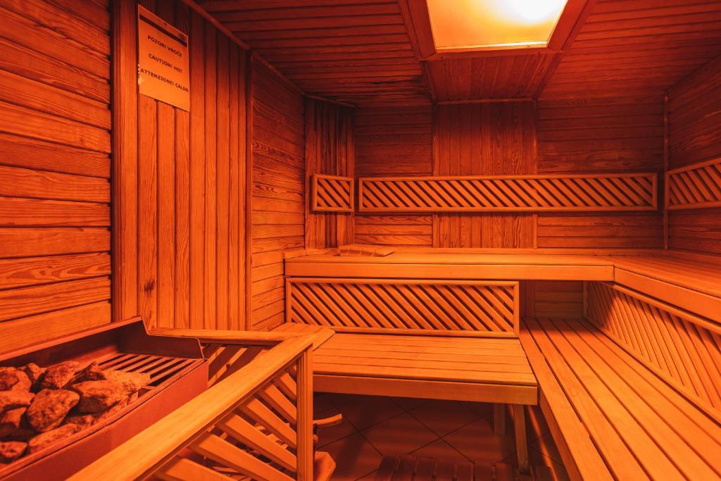 Hotel Kompas (se skipasem)