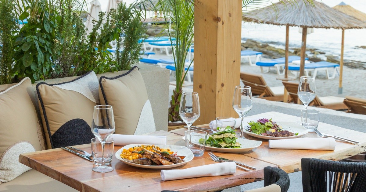 Cabana Rossa Boutique Hotel & Suites
