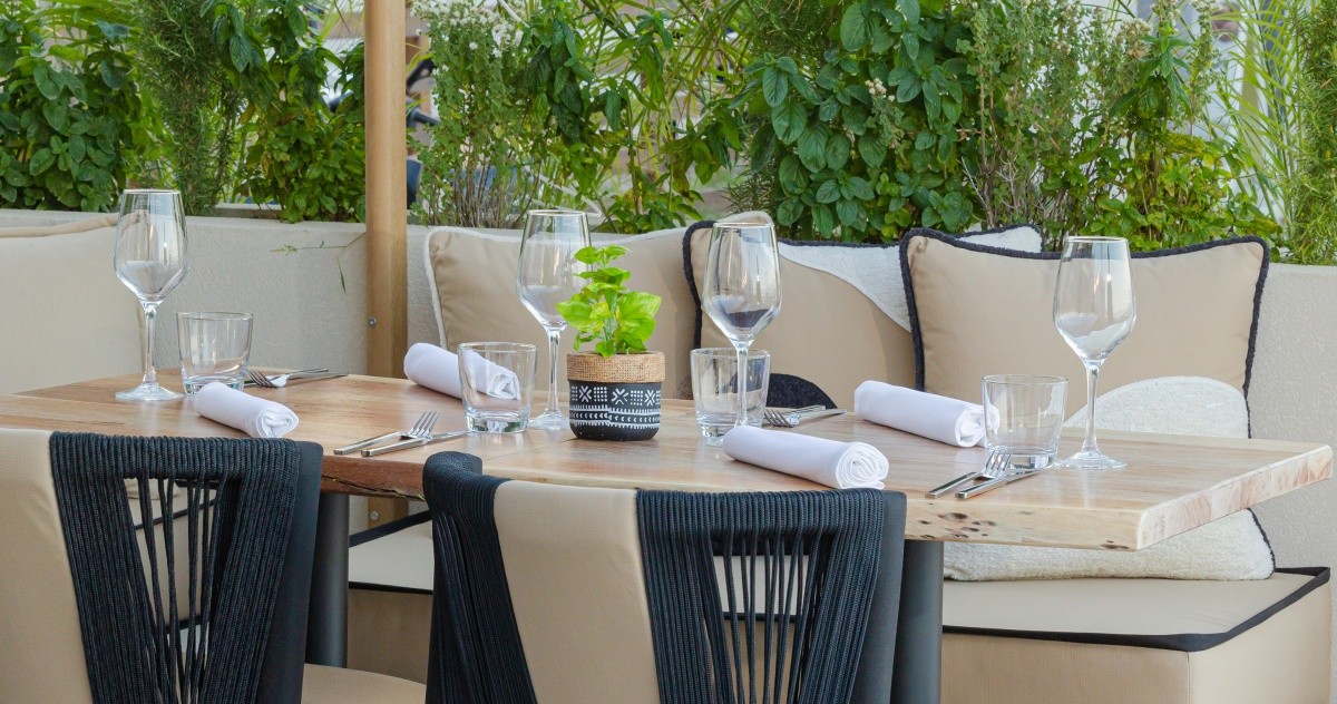 Cabana Rossa Boutique Hotel & Suites