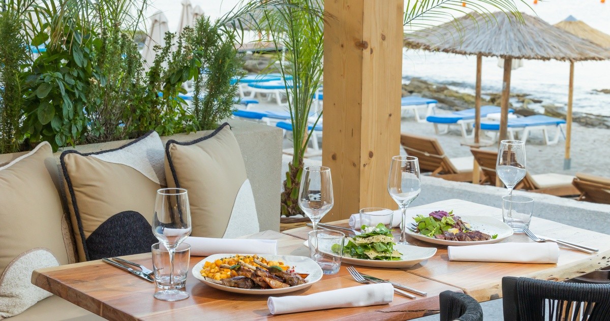 Cabana Rossa Boutique Hotel & Suites