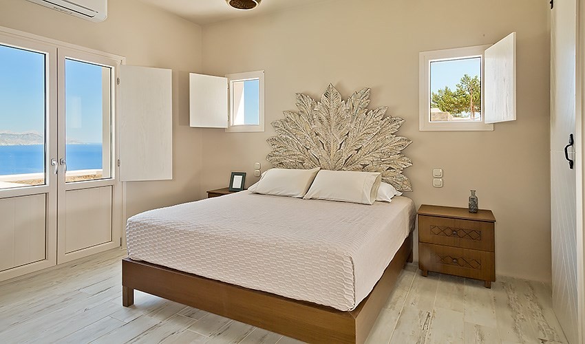 Lux View Villas & Suites