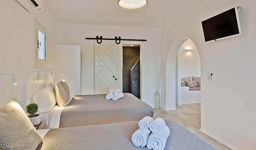 Lux View Villas & Suites