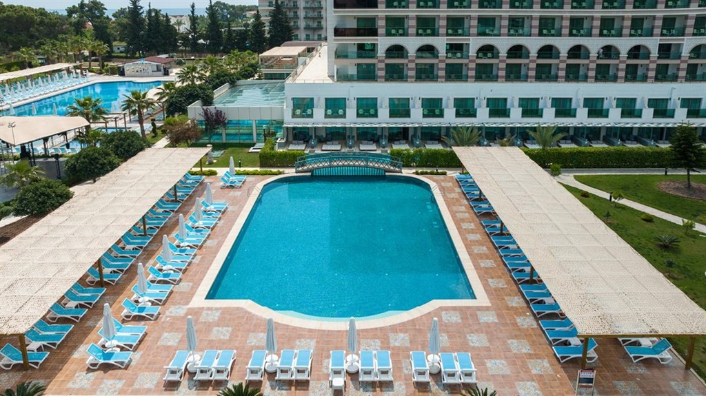 Dosinia Luxury Resort