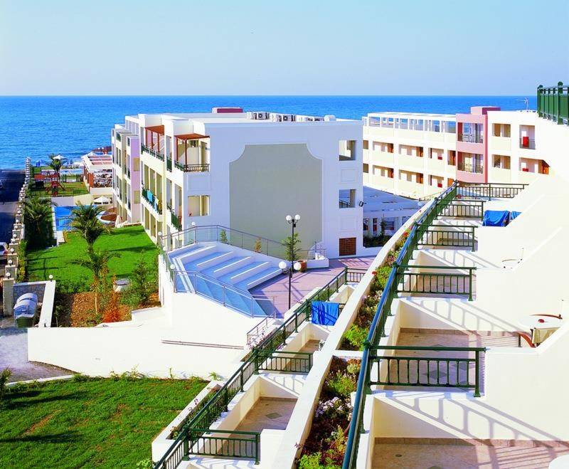 Hydramis Palace Beach Resort