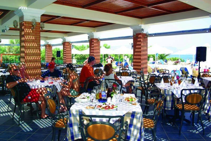 Hydramis Palace Beach Resort