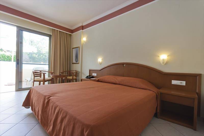 Hydramis Palace Beach Resort