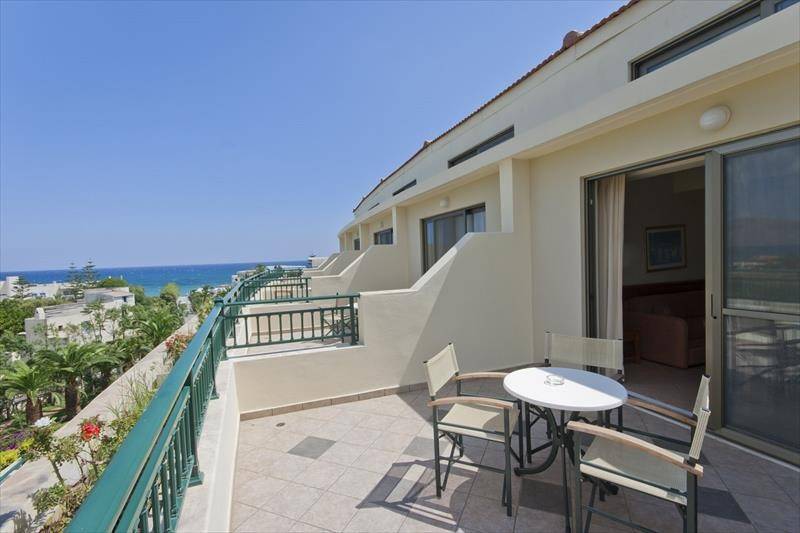 Hydramis Palace Beach Resort