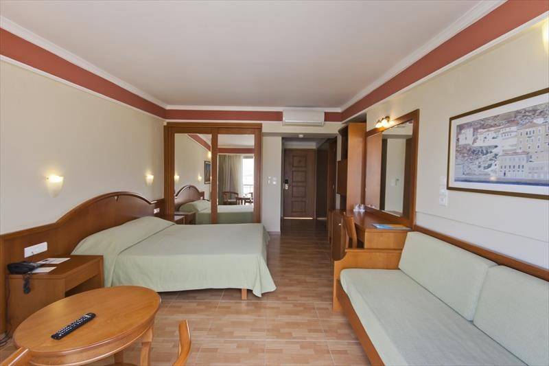 Hydramis Palace Beach Resort