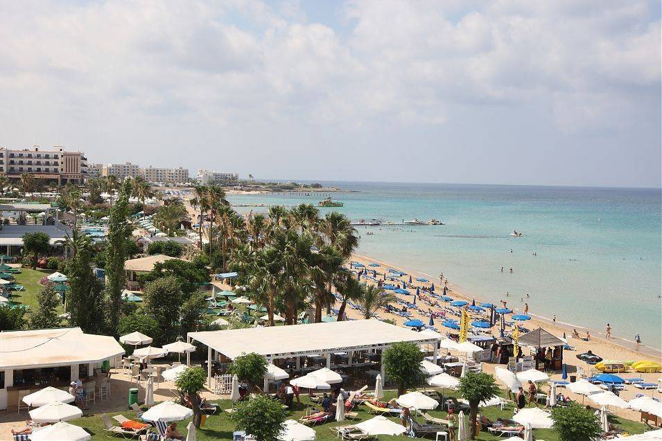 Silver Sands Beach