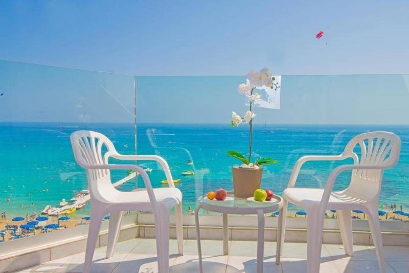 Silver Sands Beach