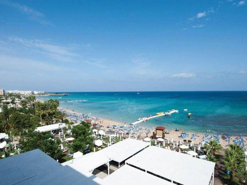 Silver Sands Beach