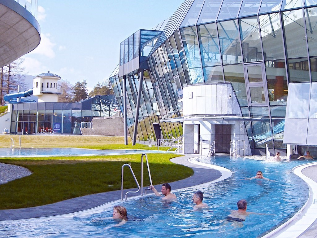 Aqua Dome