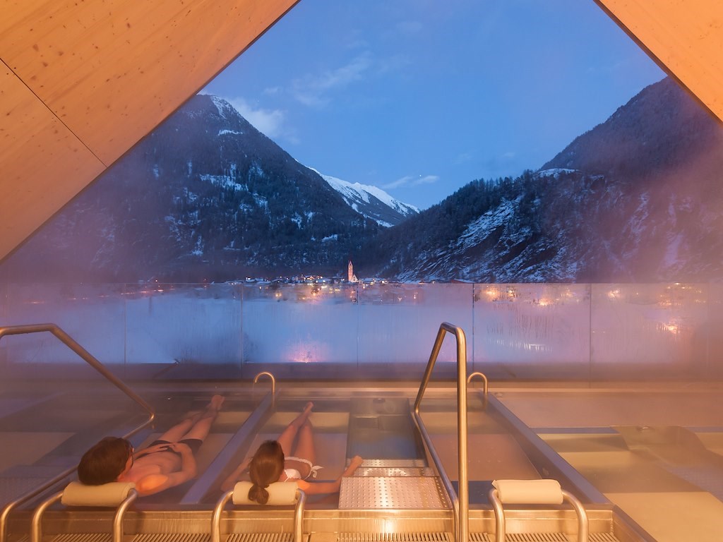 Aqua Dome