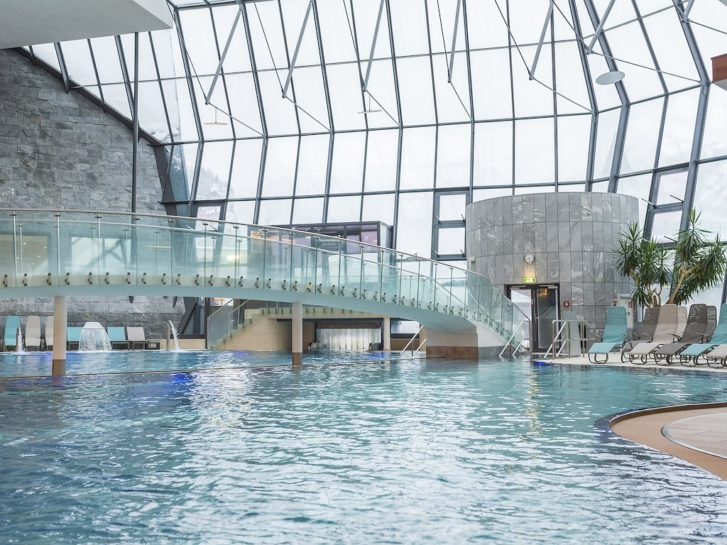 Aqua Dome