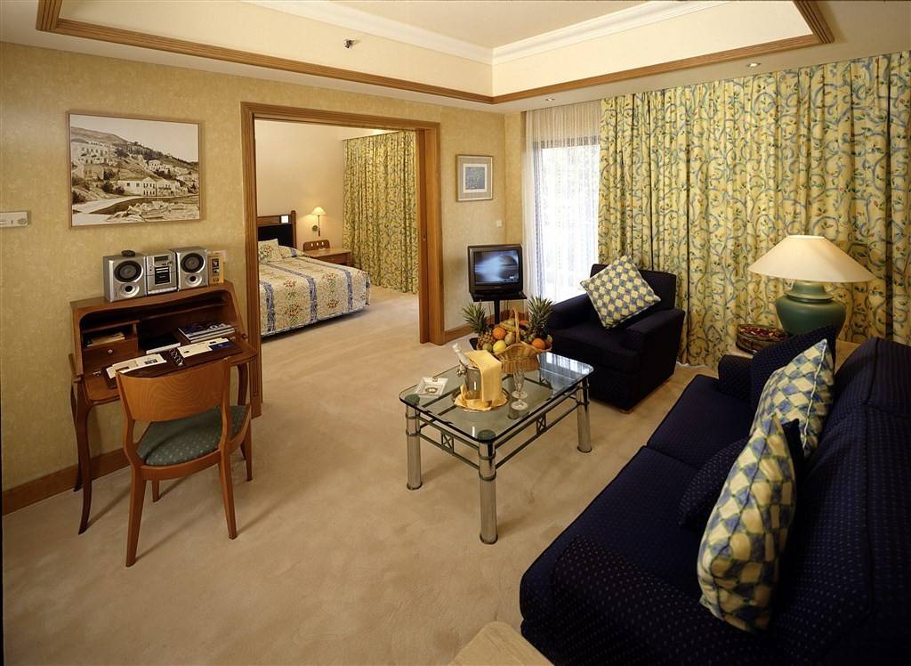 Rodos Park Suites & Spa