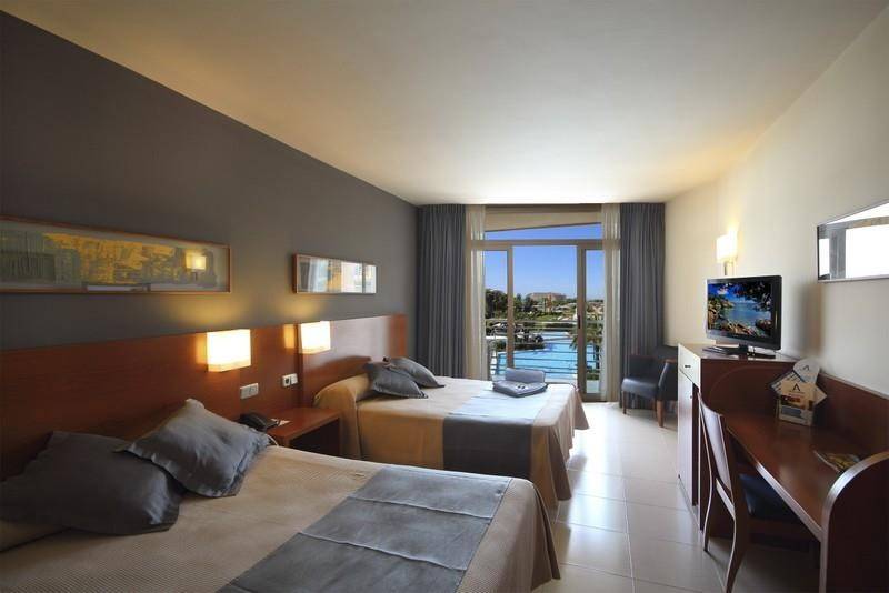Aqua Hotel Onabrava