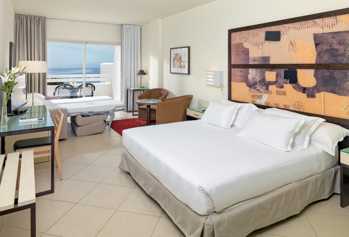 H10 Estepona Palace